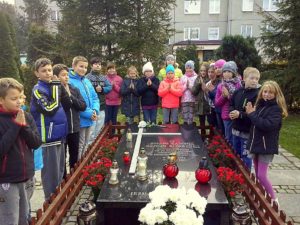 grób ks. Zenon Kowalski, parafia św. Brata Alberta Świebodzice