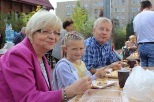 Święto Pieczonego Ziemniaka Świebodzice 2016, Św. Brat Albert