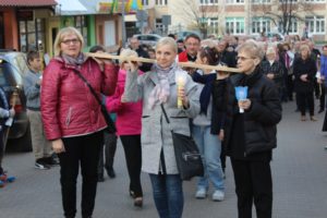 Droga krzyżowa os. Piastowskie Świebodzice, par. Św. Brata Alberta