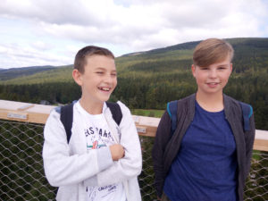 Michał Szynalski i Patryk Janaś, par. Św. Brata Alberta Świebodzice