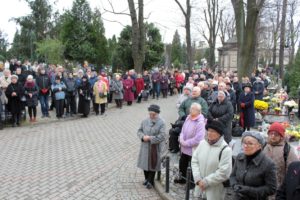 Cmentarz Wszyskich Świętych 1 listopada Świebodzice