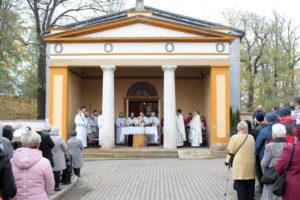 Cmentarz Wszyskich Świętych 1 listopada Świebodzice