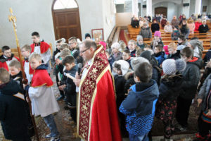 Droga krzyżowa dzieci, par. Św. Brata Alberta Świebodzice